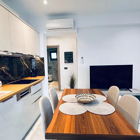 Olive Paradise - Perfect Getaway With Pool By Managers Willa Gaitani