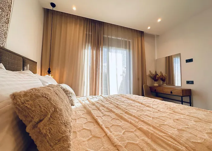 Olive Paradise - Perfect Getaway With Pool By Managers Willa Gaitani