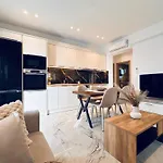 Vilă Olive Paradise - Perfect Getaway With Pool By Mana Gers *