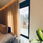 Olive Paradise - Perfect Getaway With Pool By Mana Gers Gaitani